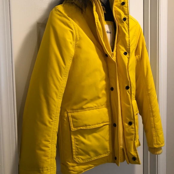 Abercrombie and Fitch Jacket w/ Fur Hood in Kids L - Picture 5 of 8